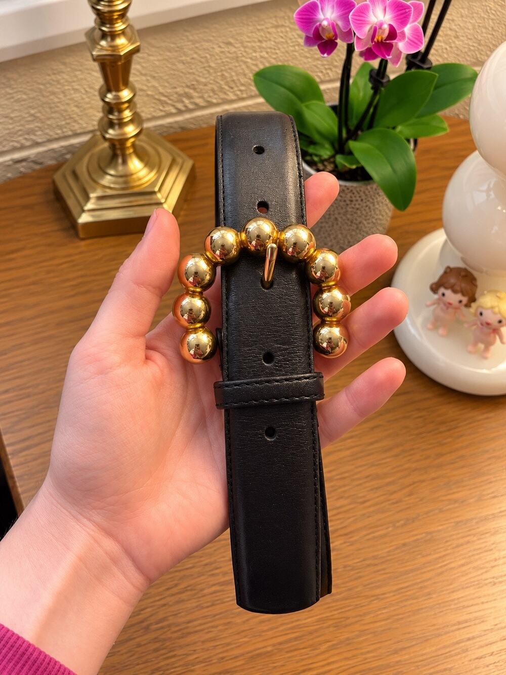 Liz Claiborne 100% Real Leather Black Belt – Gold Statement Buckle – Size Small